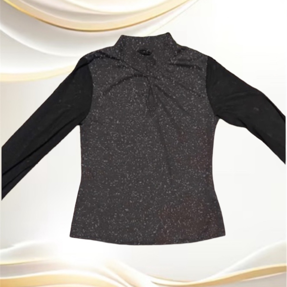 Womens Long Sleeve Top with front keyhole